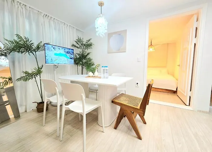 New Allure - Mapo Stn 10min Hongdae Stn 20min #massage Chair #netflix #purifier V Apartment *