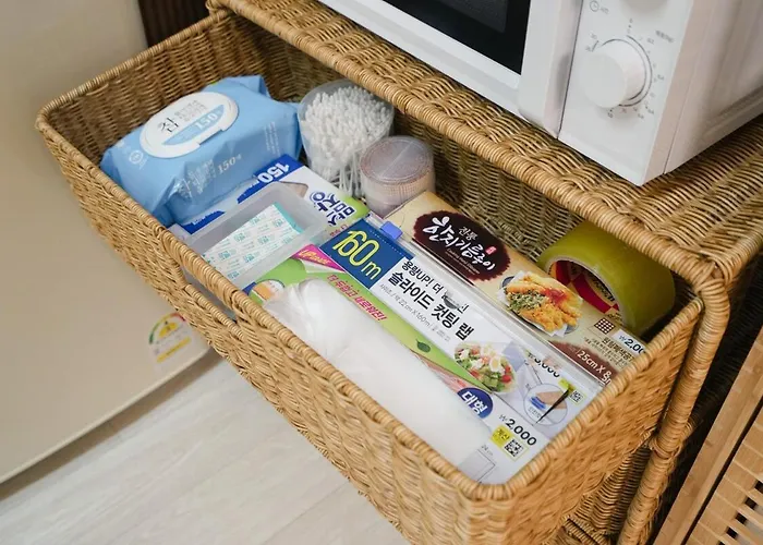 New Allure - Mapo Stn 10min Hongdae Stn 20min #massage Chair #netflix #purifier V