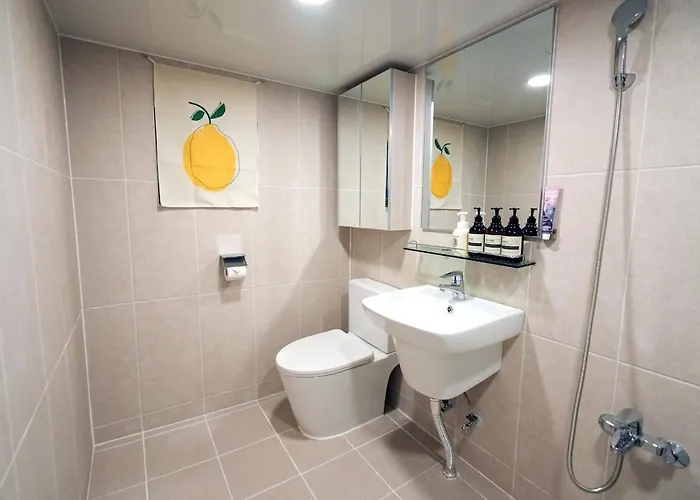 New Allure - Mapo Stn 10min Hongdae Stn 20min #massage Chair #netflix #purifier V