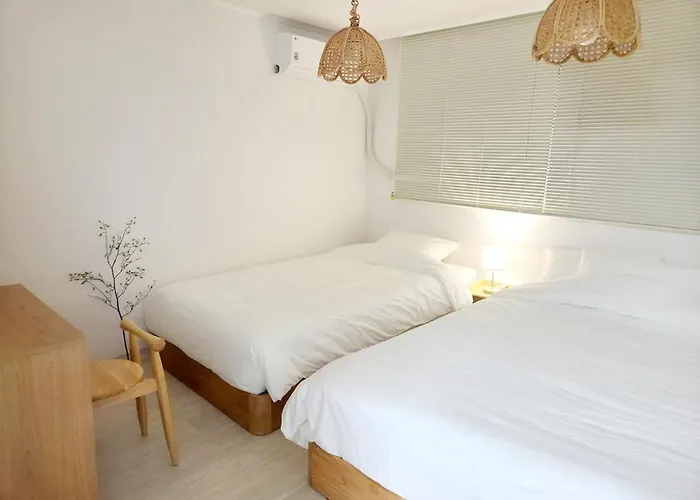 New Allure - Mapo Stn 10min Hongdae Stn 20min #massage Chair #netflix #purifier V Seoul