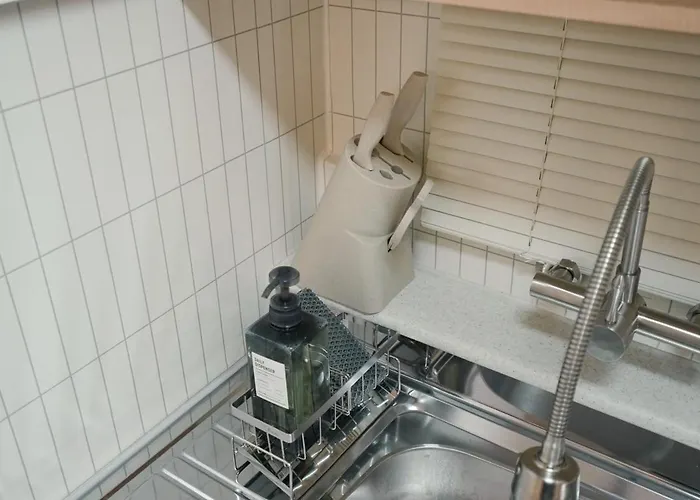 New Allure - Mapo Stn 10min Hongdae Stn 20min #massage Chair #netflix #purifier V * Seoul